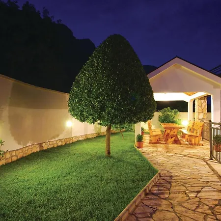 Apartament With Outdoor Swimming Pool 305 *